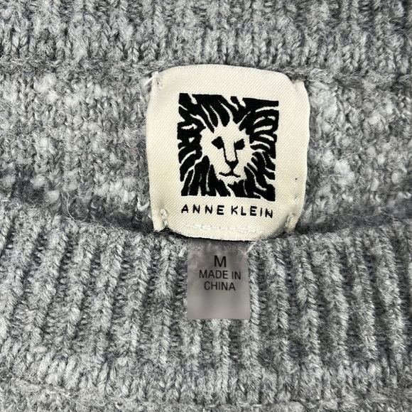 Anne Klein Gray Checkered Women's Sweater Long Sleeved Crew Neck Sz M Fall Chic - Picture 3 of 10